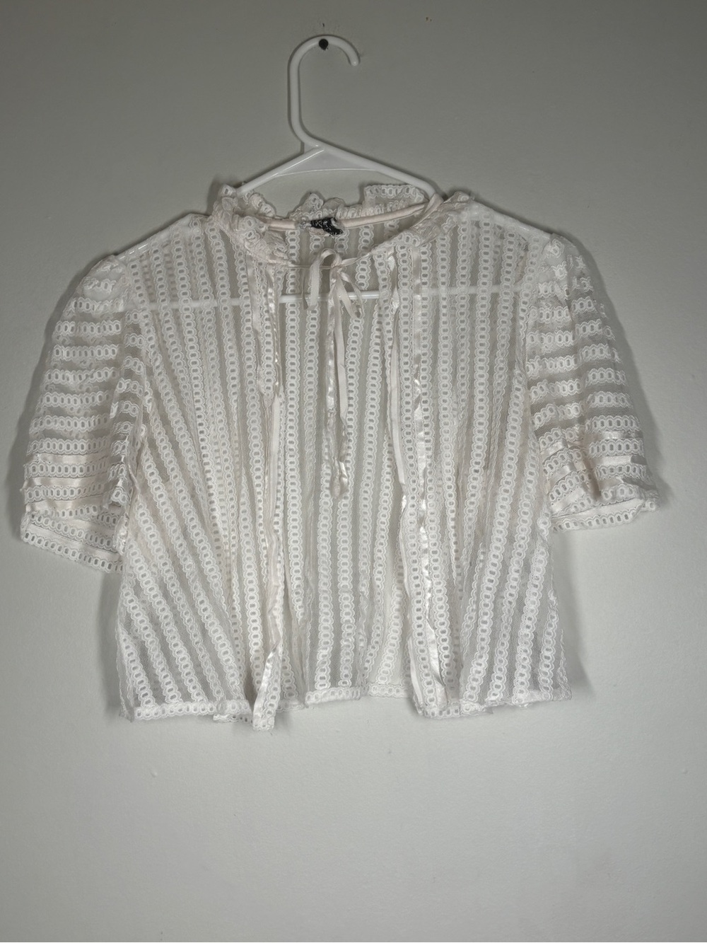 Gilligan & O'Malley White Eyelet Ruffle Tie-Front Blouse